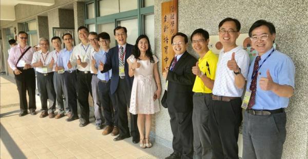 管理學院創新培育中心揭牌